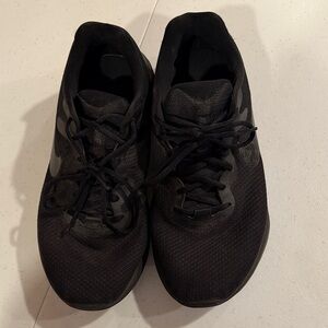 Nike Men's Black Athletic Shoes